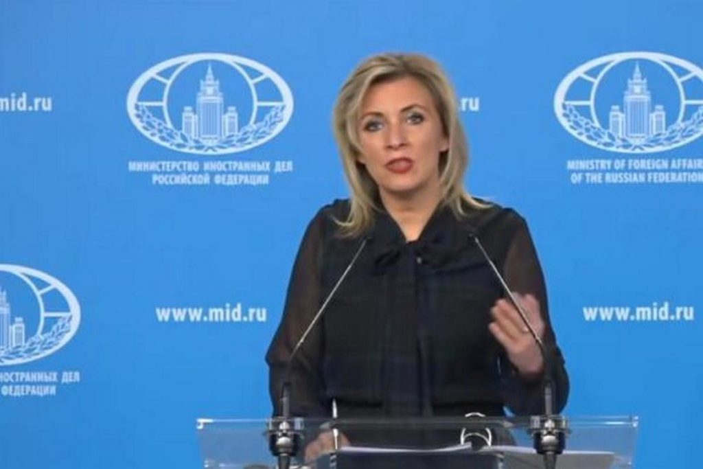 Захарова отреагировала на слова Арестовича об украинской монархии — Financial Times