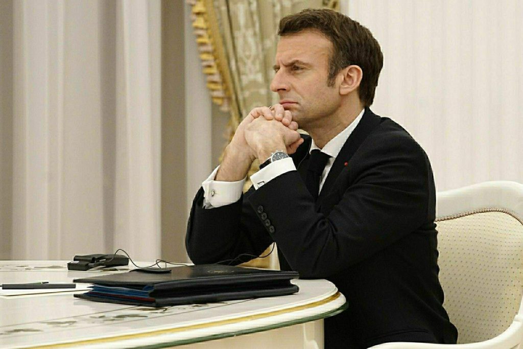 Макрон не исключил возможности поставок самолетов Украине — Financial Times