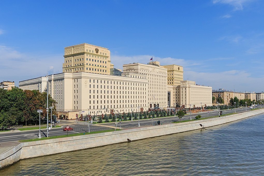 Численность российской армии официально увеличена — Financial Times