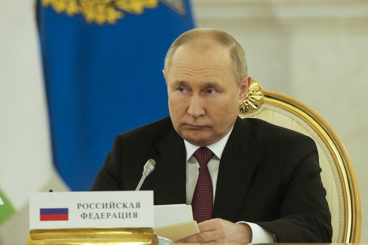 «Чего дурака-то валяете?»: Путин раскритиковал вице-премьера Мантурова — Financial Times