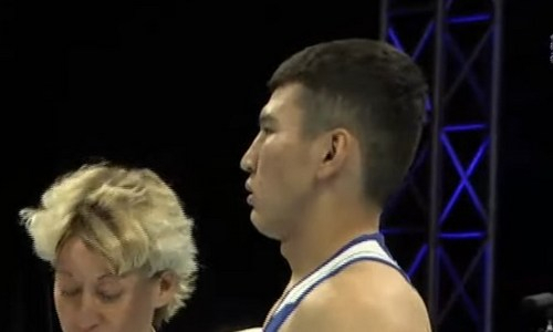 Казахстан проиграл дуэль Узбекистану за «золото» ЧА-2023 до 22 лет по боксу