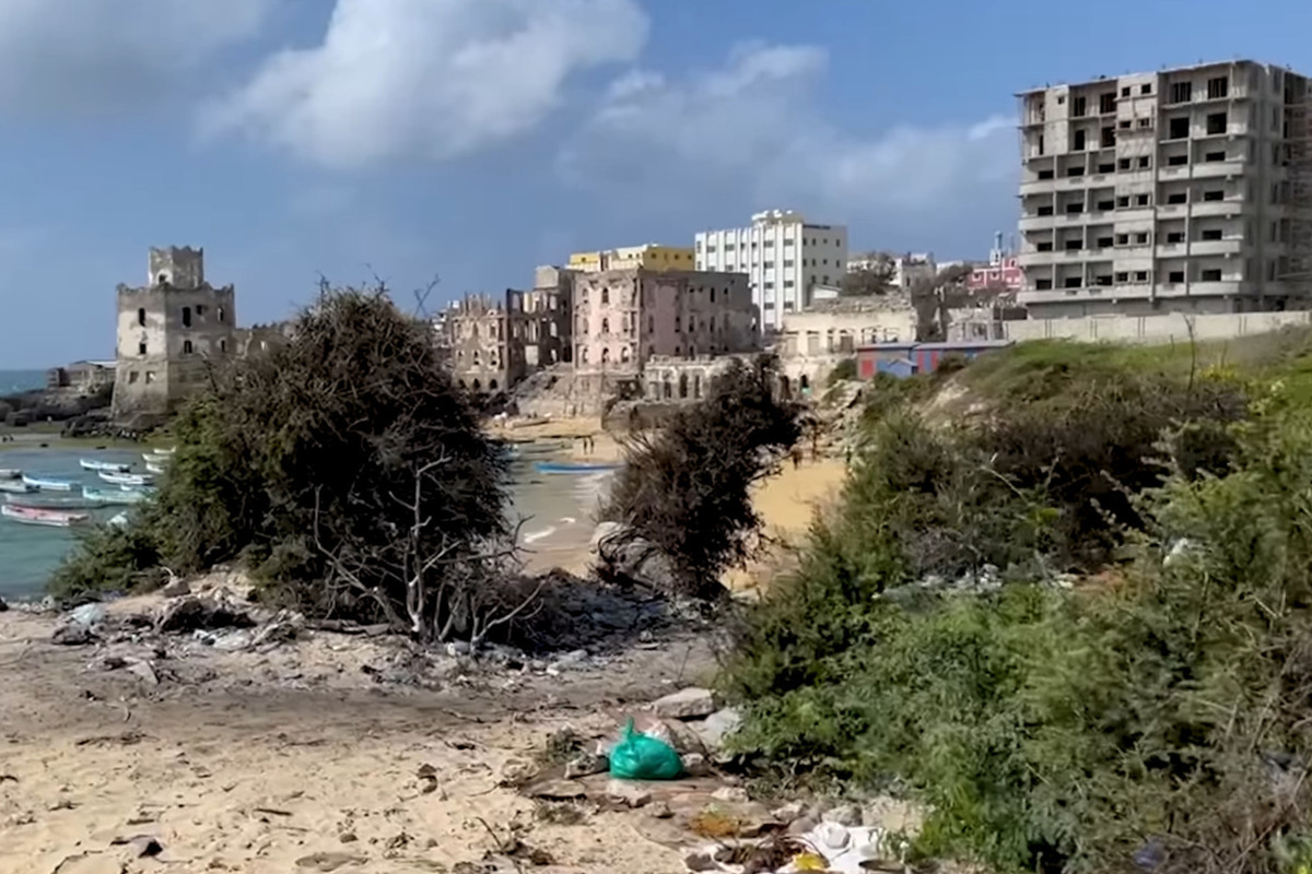 15 человек погибли в Сомали при взрыве двух автомобилей — Financial Times