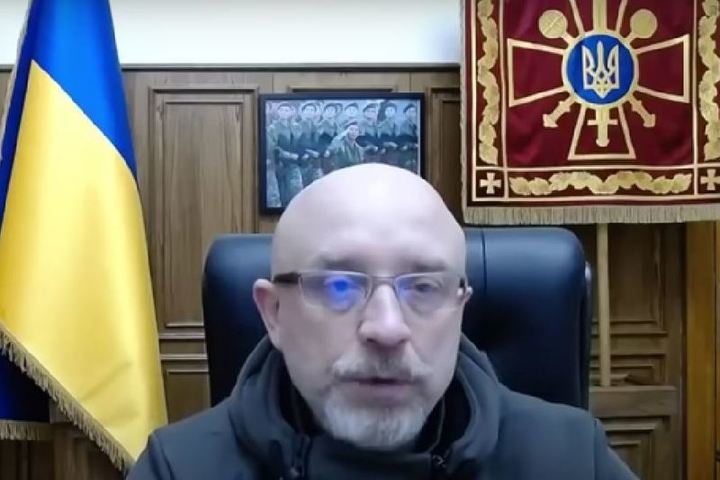 Министр обороны Украины Резников признал выполнение миссии НАТО украинской армией — Financial Times