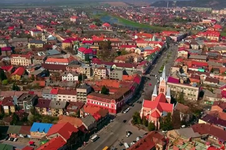 Представитель МИД Венгрии назвал неприемлемыми преследования венгров в Закарпатской области — Financial Times