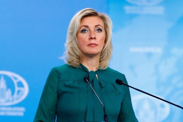 Захарова: Антиразум в Прибалтике реализует политику англосаксов, чуждую населению — Financial Times