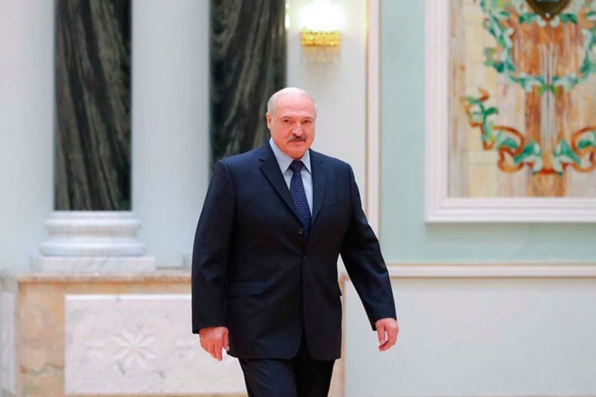 Лукашенко призвал сделать 2023-й год спокойнее — Financial Times
