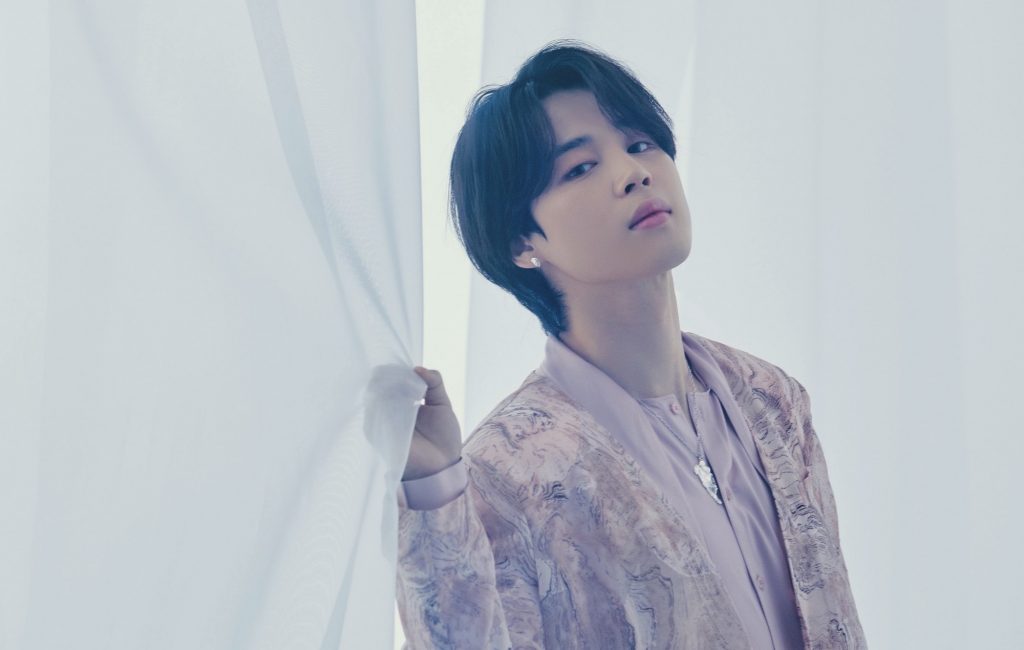Сообщается, что Чимин из BTS готовится выпустить свой дебютный сольный альбом — Fil