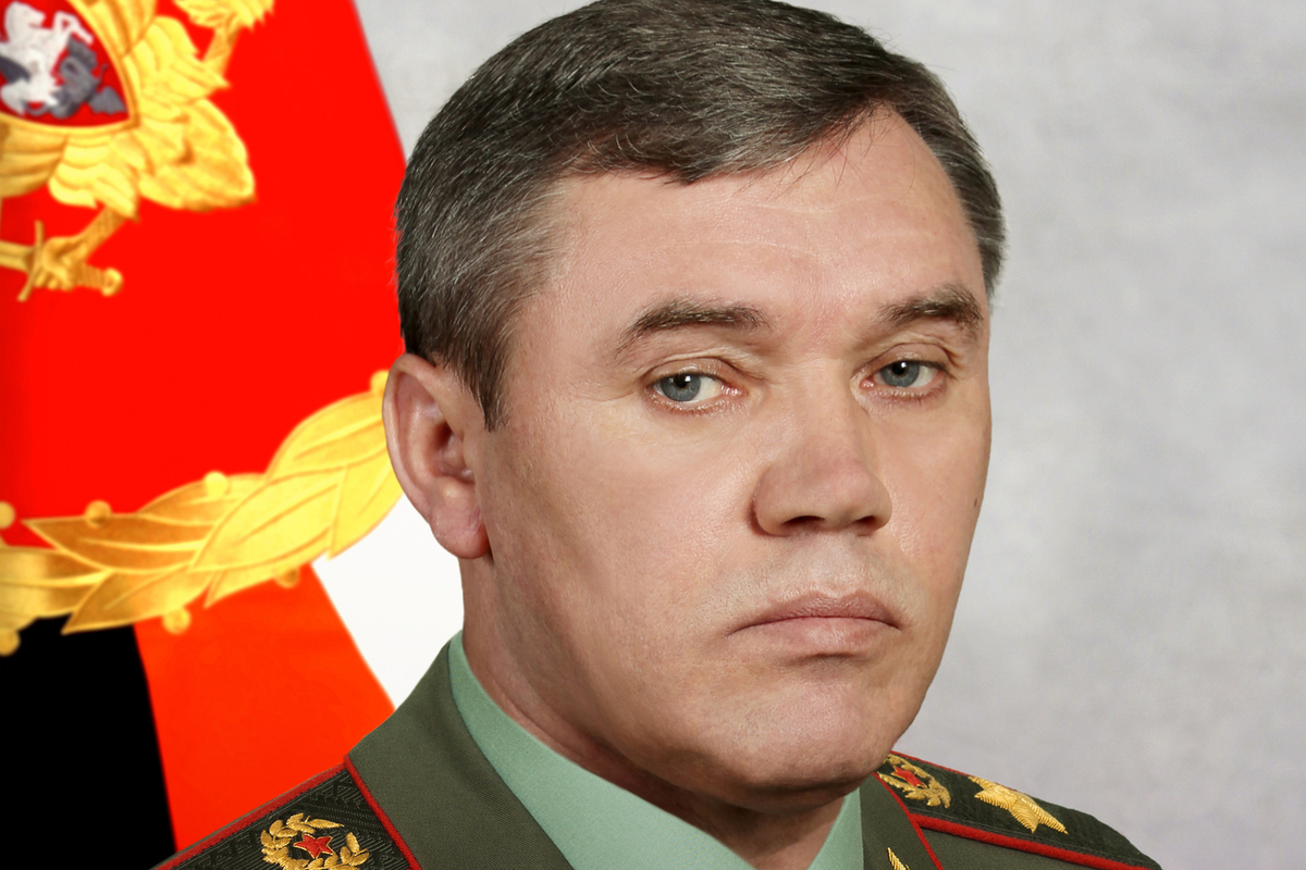 Шойгу назначил Валерия Герасимова командующим Объединенной группировкой войск — Financial Times