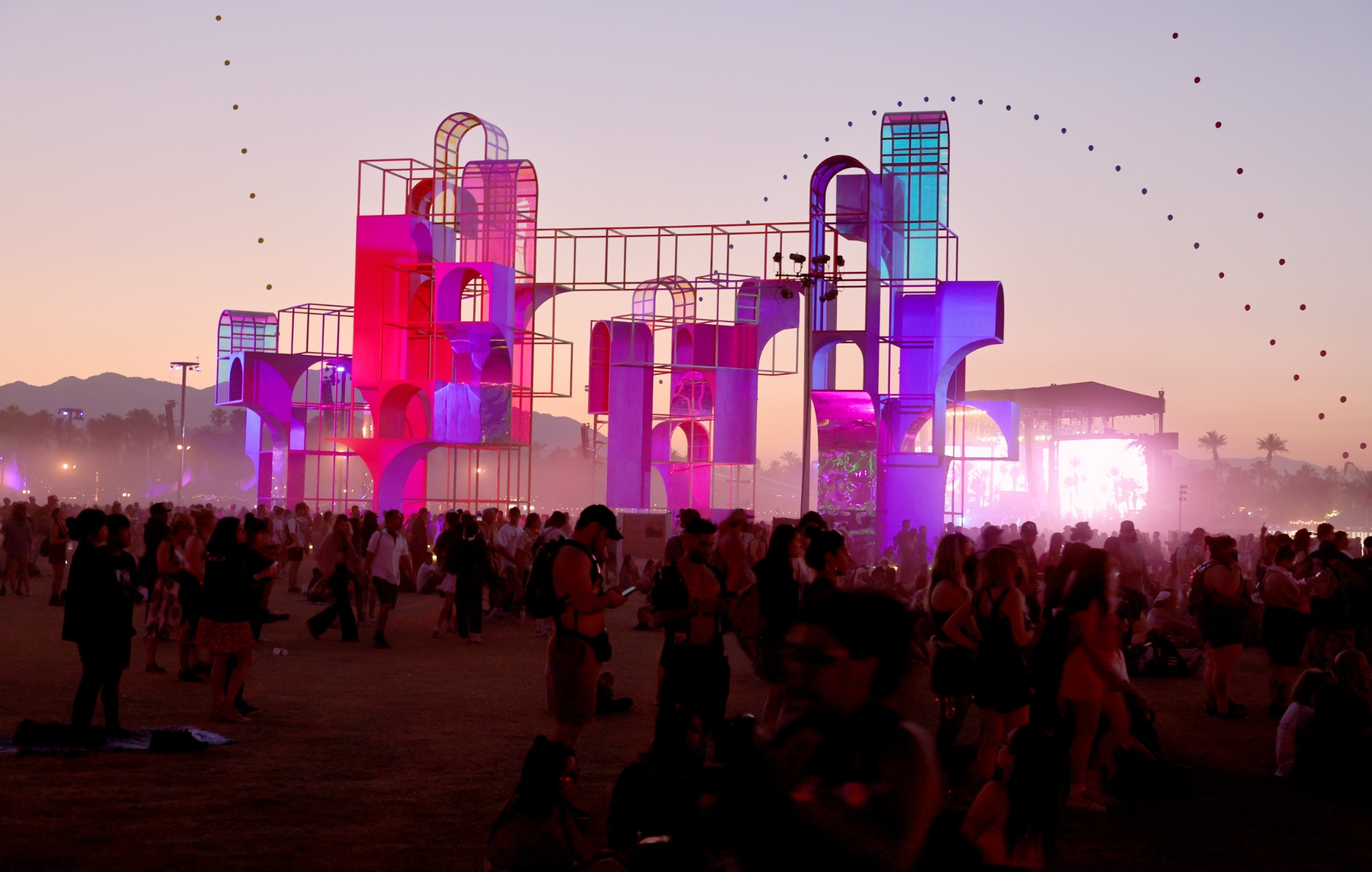 Coachella будет доступна для бесплатной трансляции на YouTube до 2026 года. — Fil