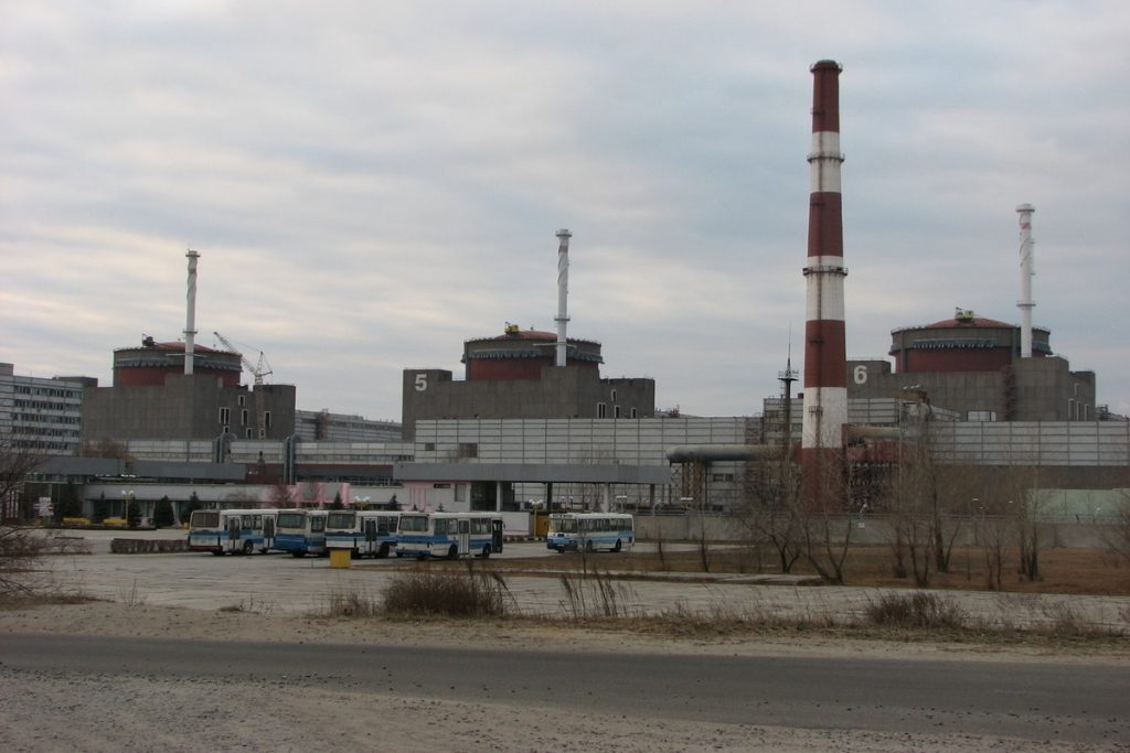 Украина активизировала попытки вербовки сотрудников ЗАЭС — Financial Times