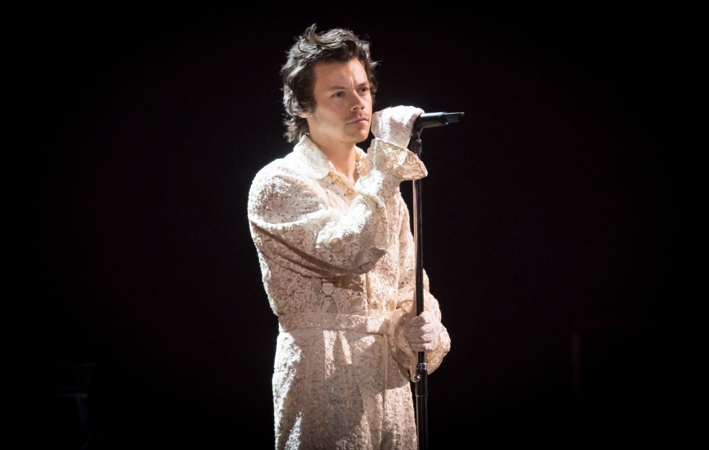 Гарри Стайлс выступит на церемонии вручения наград BRIT Awards 2023. — Fil