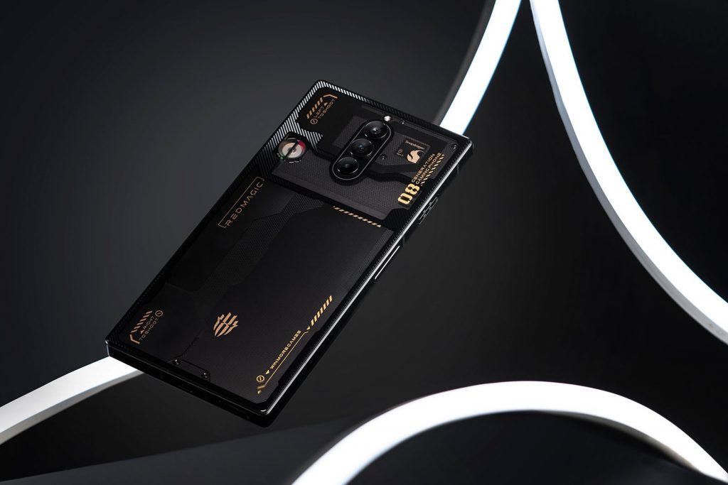 RedMagic 8 Pro запускается по всему миру с новым дизайном и процессором Snapdragon 8 Gen 2.