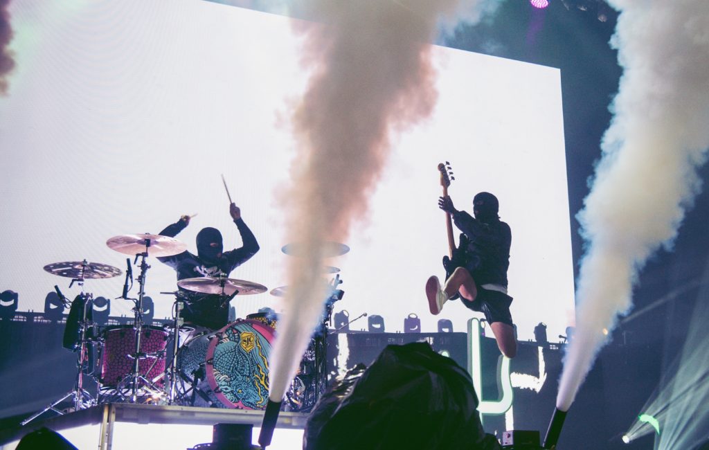 Twenty One Pilots троллит фанатов «новой песней», которую вы не слышите — Fil