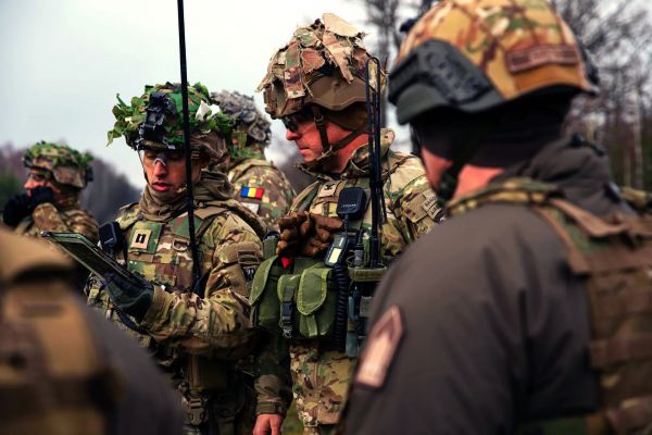 Париж направит в Польшу 150 военных для обучения украинских силовиков — Financial Times