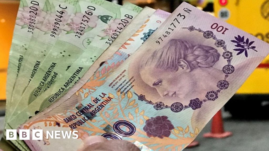 Аргентина представляет новую банкноту в 2000 песо из-за инфляции