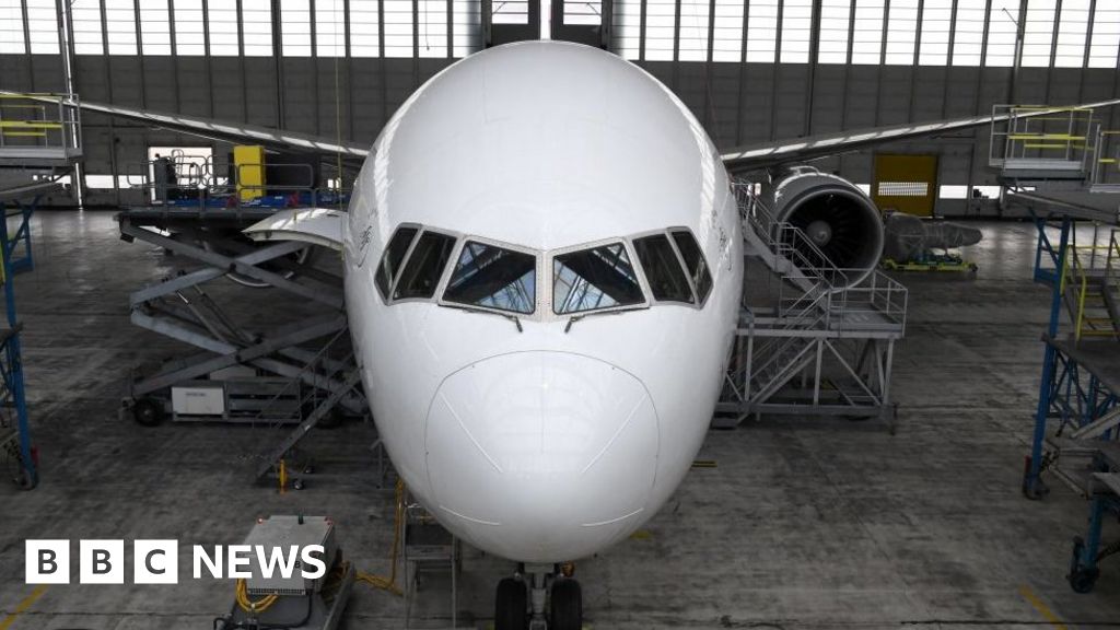 Boeing: производитель самолетов планирует сократить 2000 офисных рабочих мест в этом году