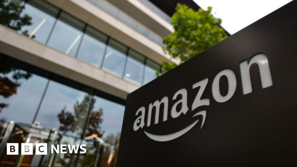 Amazon вызывает сотрудников обратно в офис три дня в неделю — Financial Times