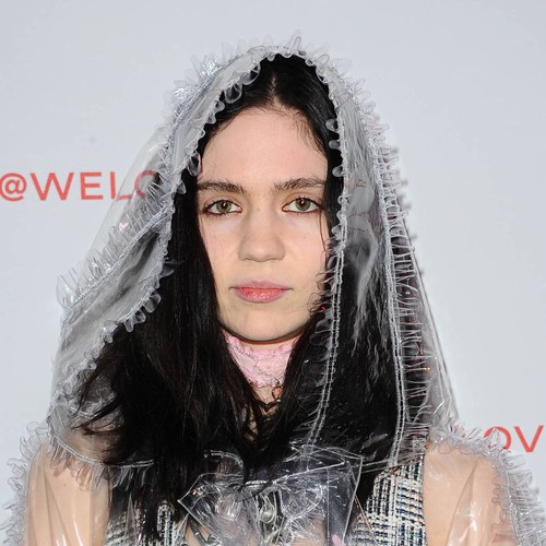Граймс поддержала Charli XCX из-за пренебрежительного отношения к Грэмми — Fil