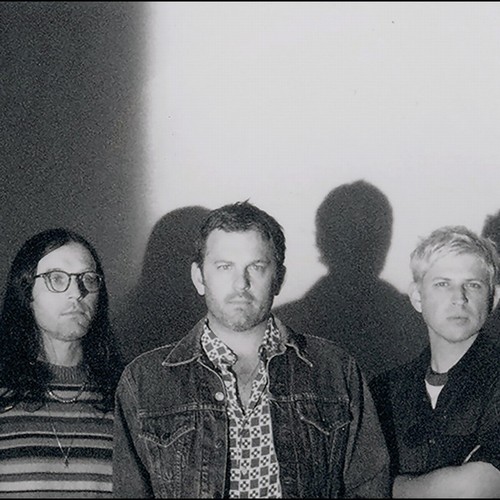 Kings of Leon анонсировали пару концертов на стадионе Wrexham AFC — Fil