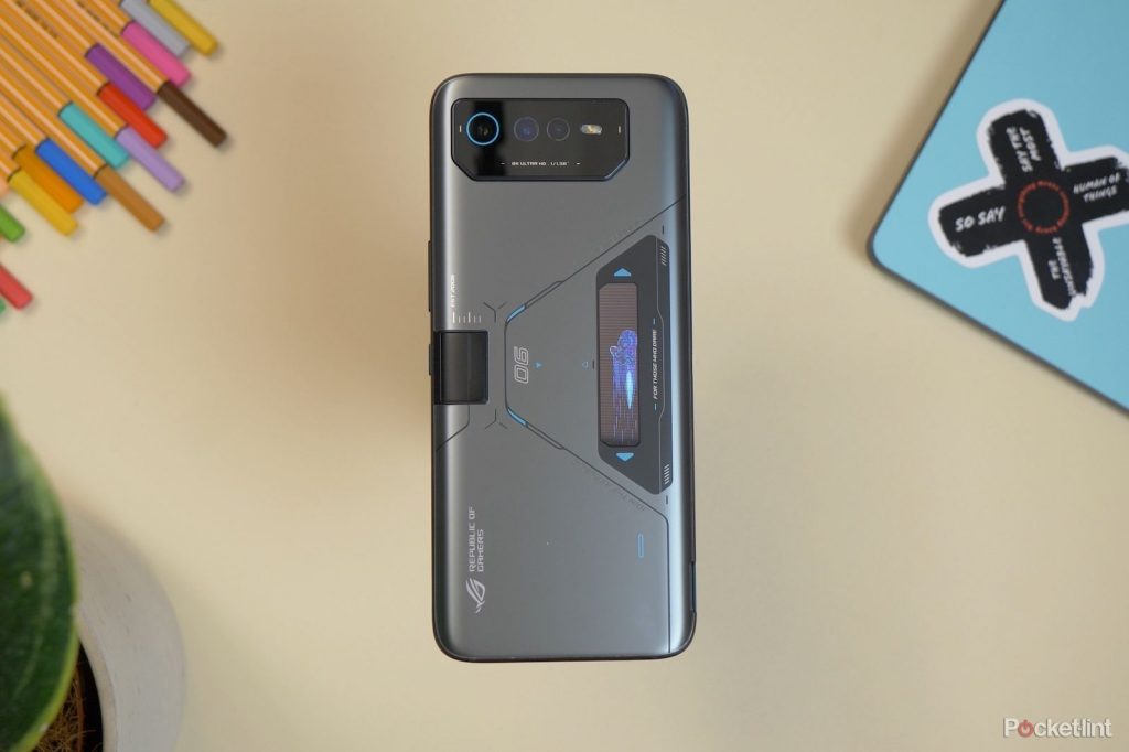 Два неподтвержденных телефона Asus ROG Phone 7 появляются в первых результатах Geekbench