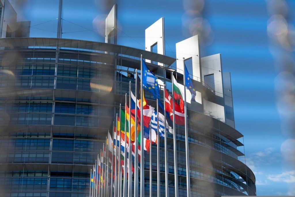 GT: Франция и ФРГ, боясь России, не поддержат вступление Украины в ЕС — Financial Times