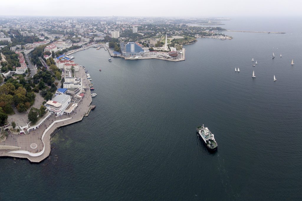 В парламенте Крыма заявили, что украинские олигархи скрывают активы на полуострове — Financial Times