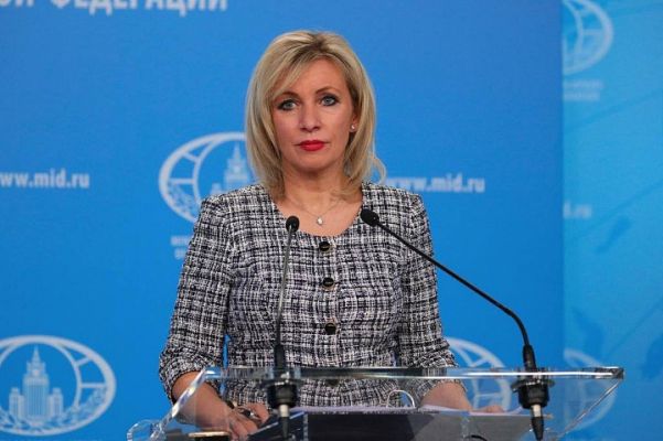Захарова: Жутко наблюдать, как в Британии делают из Бога «бесполую фальшивку» — Financial Times