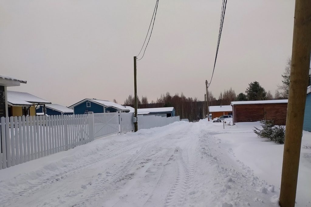 ВСУ выпустили 12 снарядов по селу в Курской области — Financial Times
