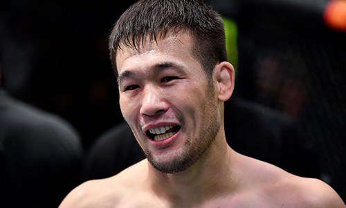 Главный бой турнира UFC с участием Рахмонова назвали «бессмысленным»