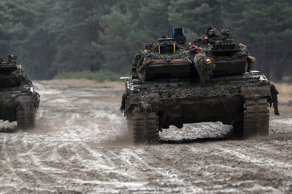 Der Spiegel: на следующей неделе Бундесвер начнет обучение ВСУ управлению Leopard 2 — Financial Times