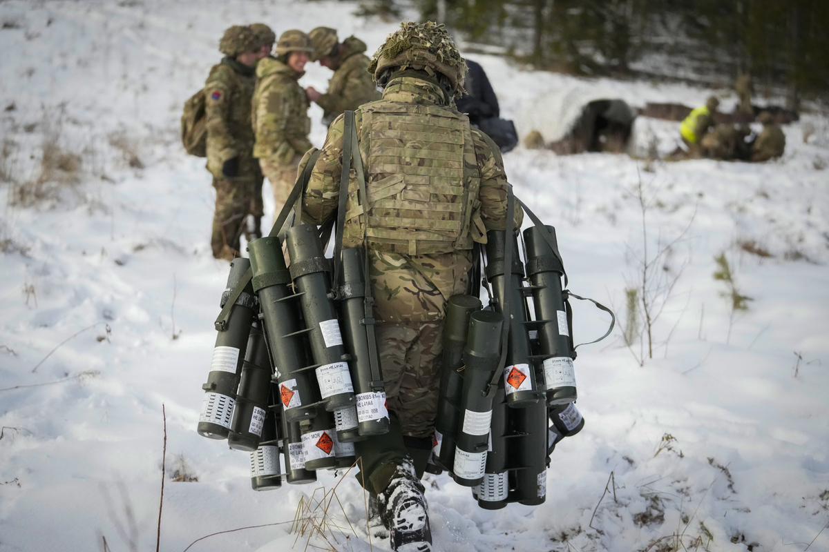 Украинские военные в Бахмуте рассказали о поставках Западом бракованных боеприпасов — Financial Times