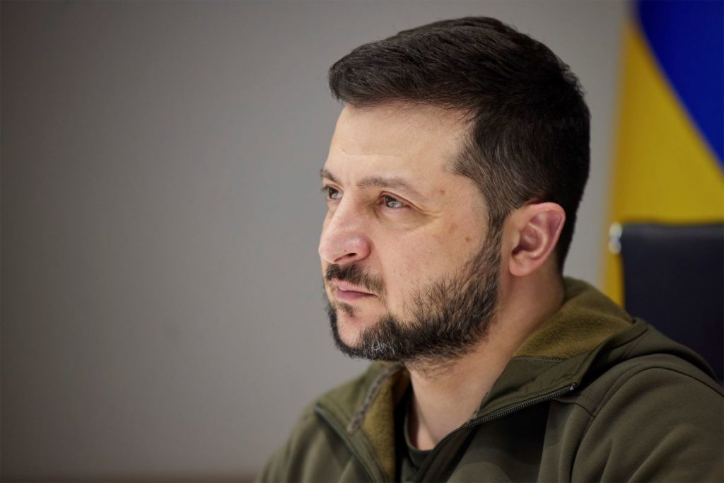Зеленский заявил, что рассчитывает на вступление Украины в ЕС через два года — Financial Times