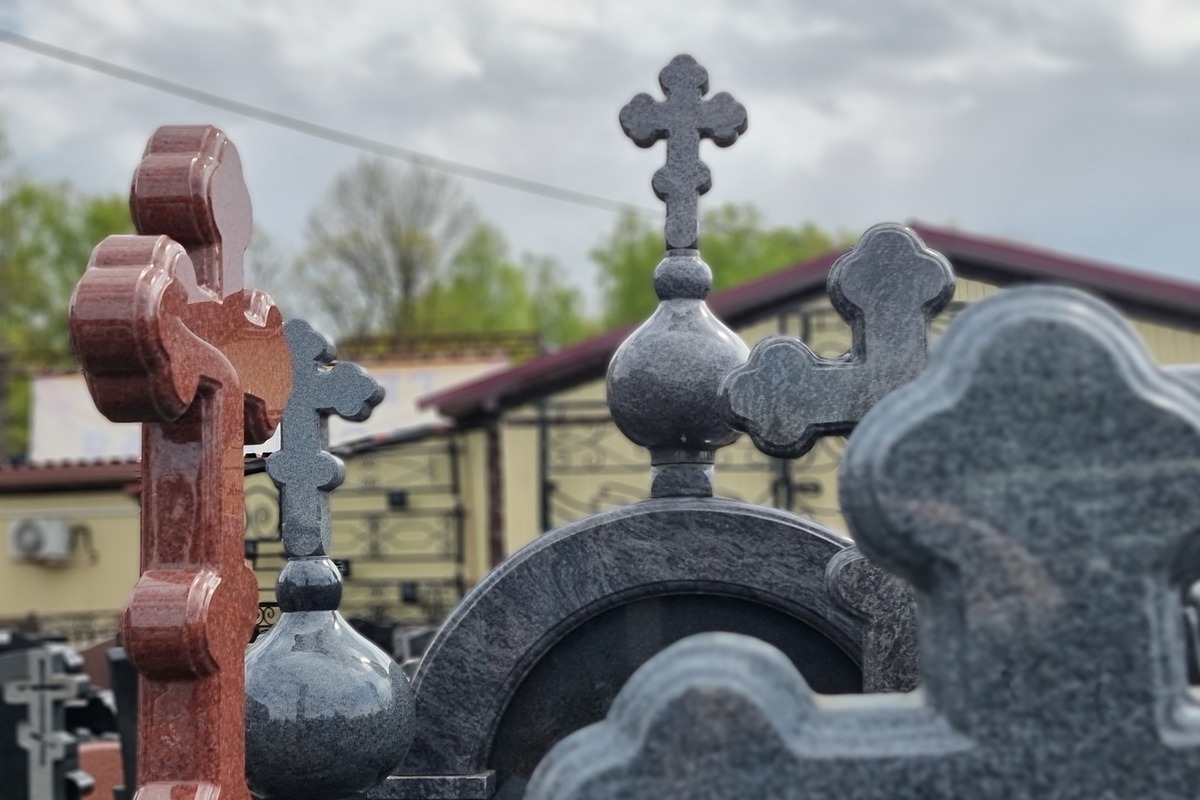 В Крыму подожгли могилу участника спецоперации — Financial Times