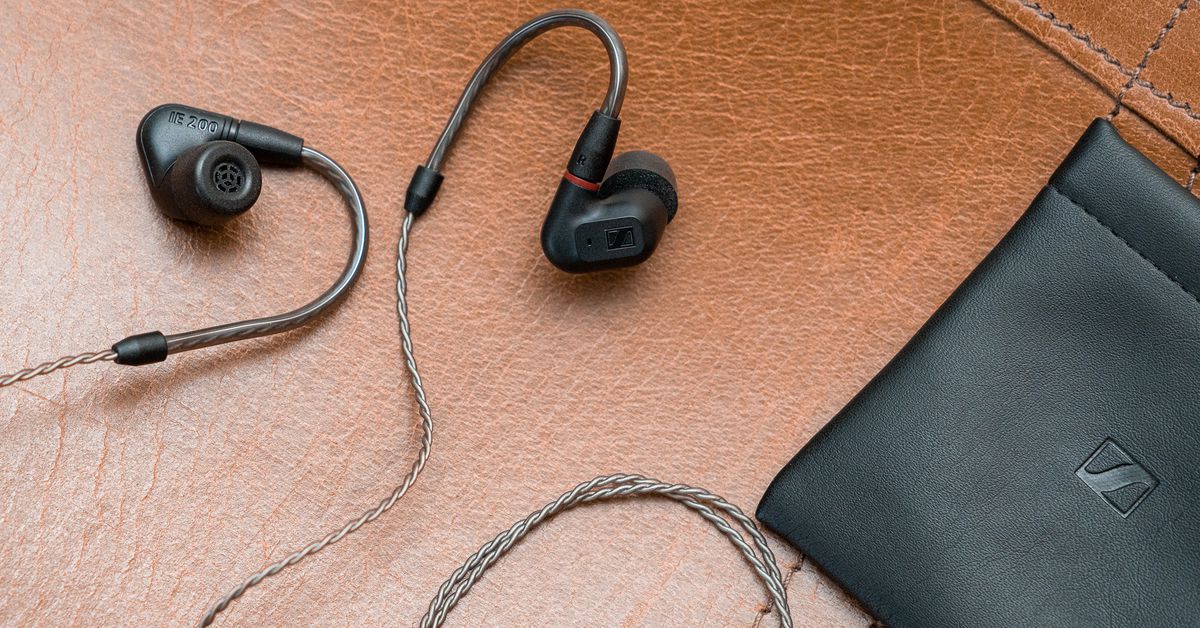 Обзор наушников Sennheiser IE 200: воссоединение с музыкой — буквально