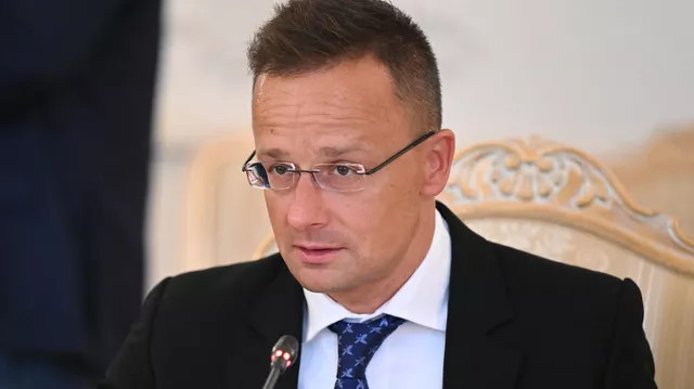 Глава МИД Венгрии призвал начать переговоры по Украине — Financial Times