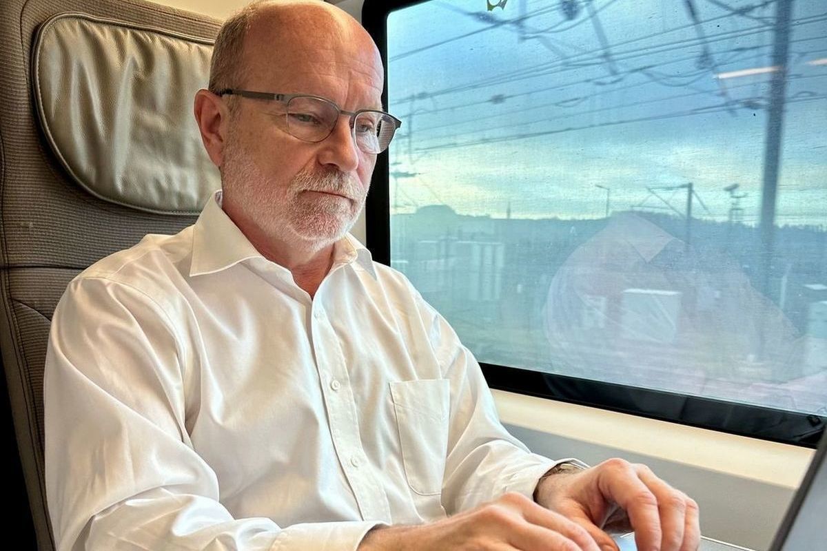 Глава МИД Словакии Качер обматерил Орбана на русском языке — Financial Times