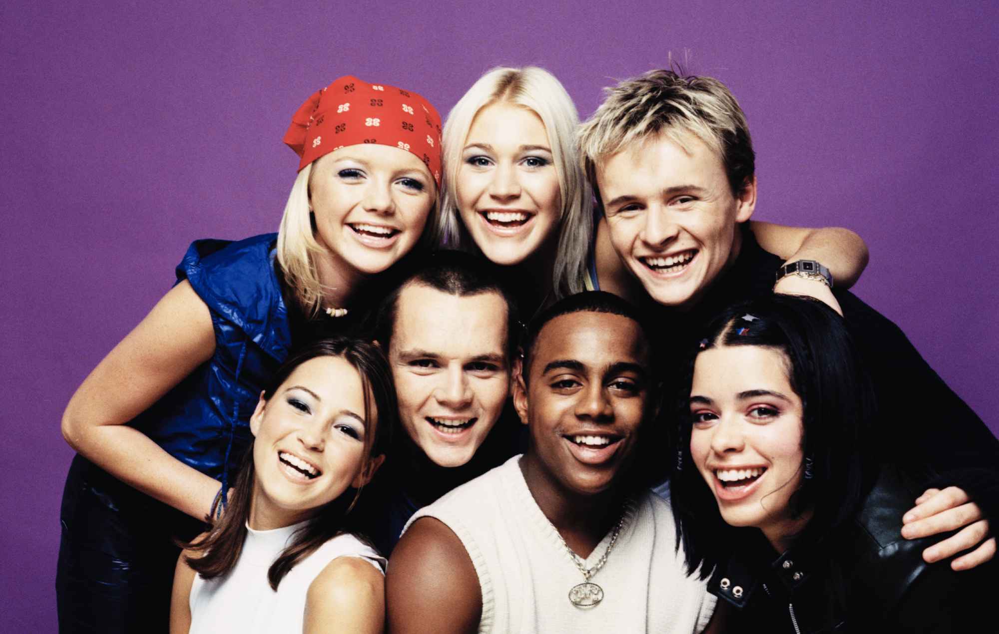 S Club 7 объявляют о турне по Великобритании и Ирландии в честь 25-летия — Fil
