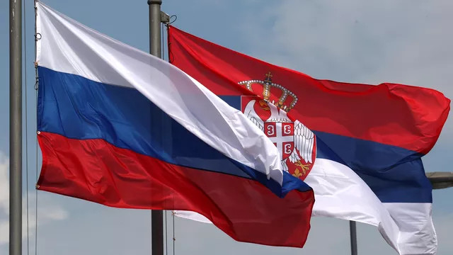 В Сербии потребовали отставки министра, высказавшегося за санкции против России — Financial Times