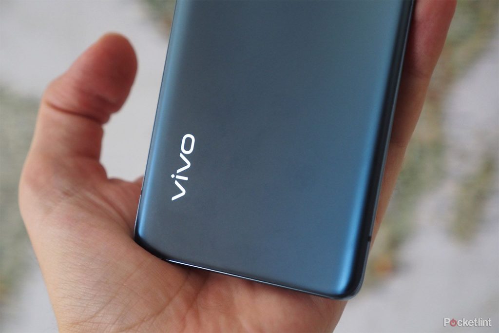 Характеристики Vivo X Flip могли быть раскрыты Geekbench