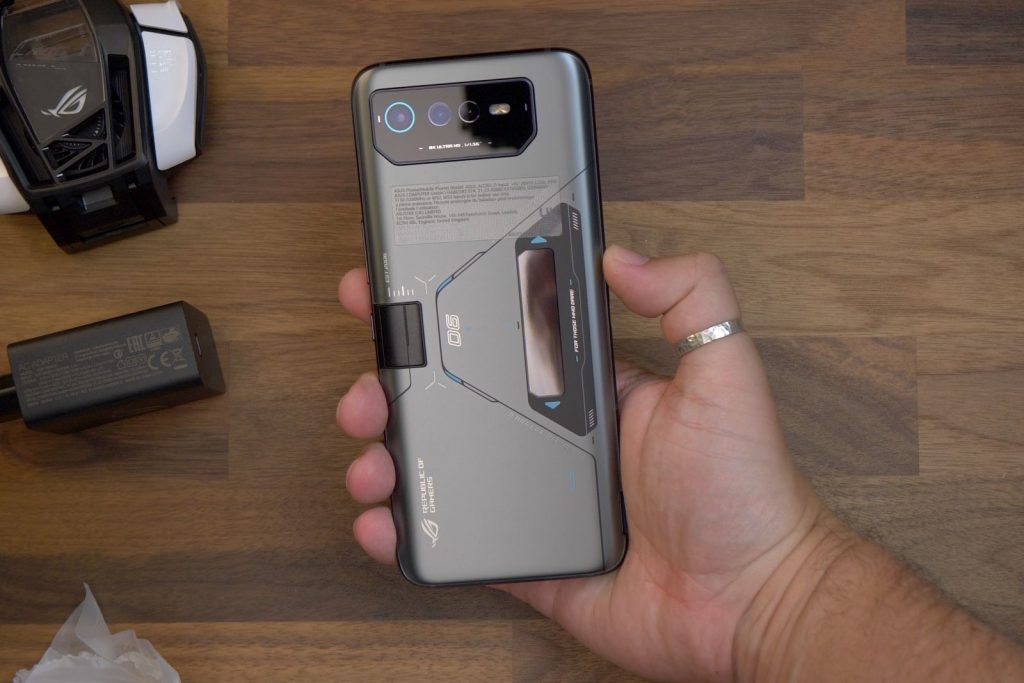 Утечка личных фотографий ROG Phone 7 по мере приближения запуска
