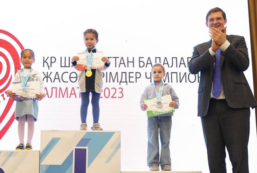 Свыше тысячи юных шахматистов приняли участие в чемпионате Казахстана — Financial Times