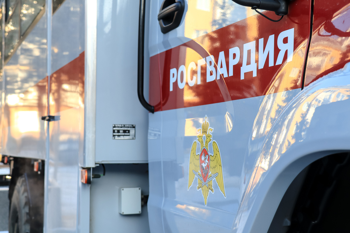 В Тюмени освободили взятого в заложники в магазине мужчину — Financial Times
