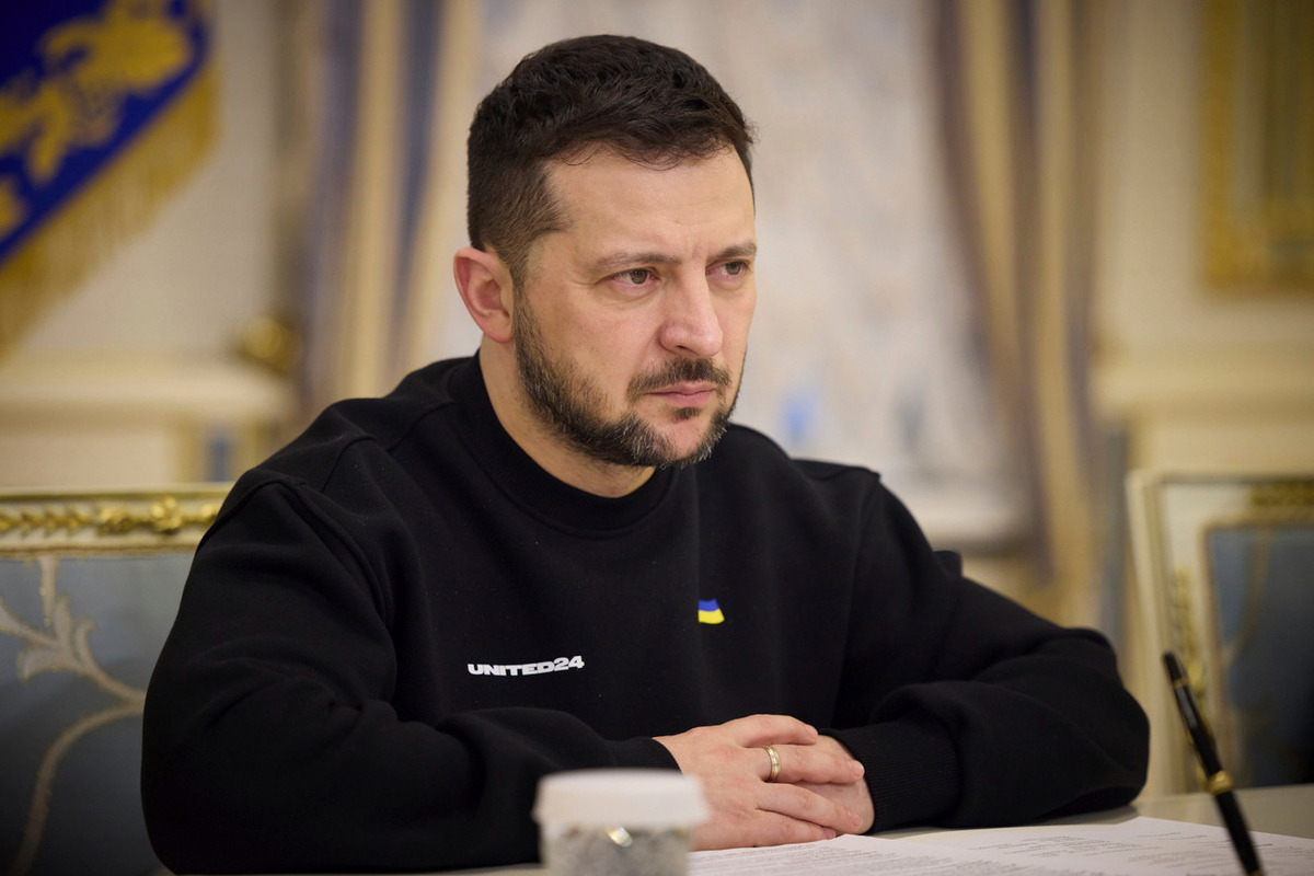 Депутат Шеремет: «Зеленский стал для Запада отработанным материалом» — Financial Times