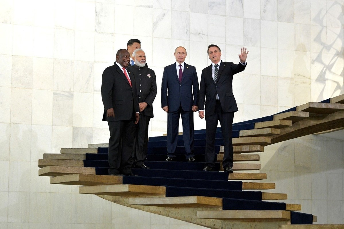 В ЮАР подтвердили приглашение Путина на саммит БРИКС — Financial Times