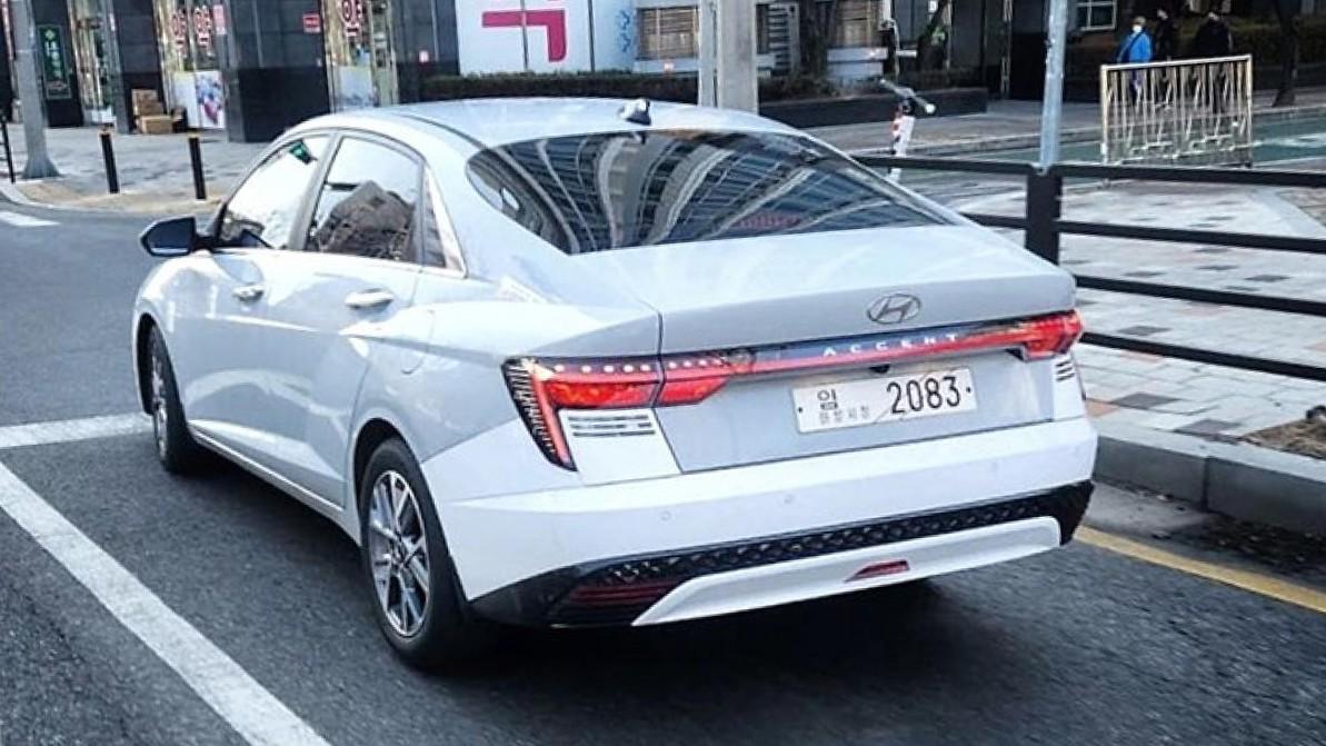Появились первые живые фото нового Hyundai Accent