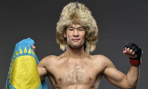 «Посмеялся ему в лицо». Экс-чемпион UFC сравнил Шавката Рахмонова с Хабибом и подобрал соперников