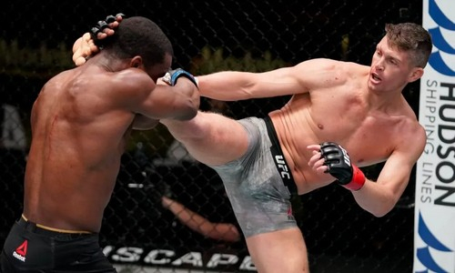 Топовый боец UFC объяснил побег от Шавката Рахмонова и выбрал другого соперника