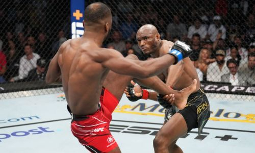 Сенсацией закончился бой за титул чемпиона UFC в весе Шавката Рахмонова