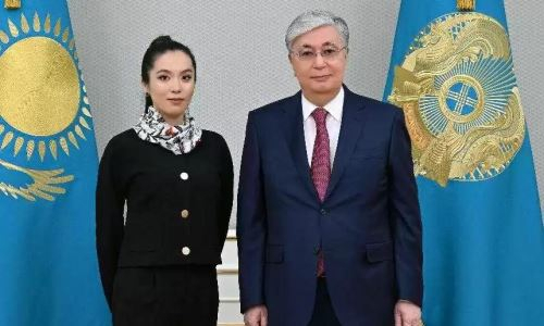 Касым-Жомарт Токаев принял казахстанскую шахматистку