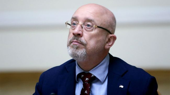 Украина уже «де-факто член НАТО» — министр обороны Резников — Financial Times
